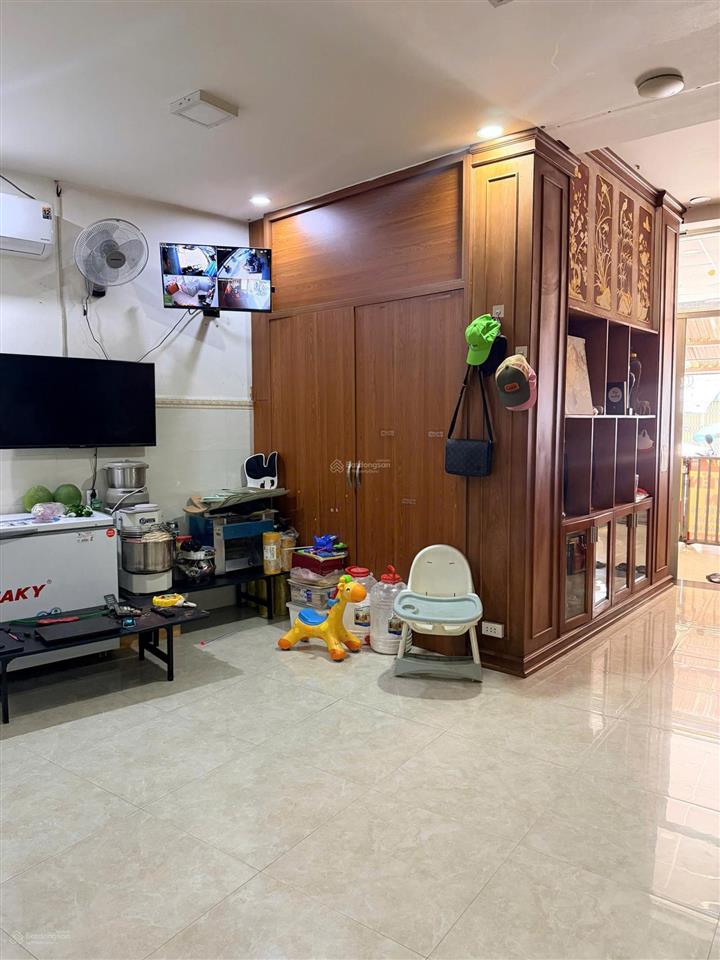 Bán nhà 5 tầng mặt tiền thống nhất kinh doanh buôn bán sầm uất dt85,2m2 gía chỉ 12,7 tỷ tl nhẹ