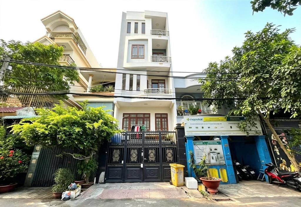 Nhà 5 tầng hẻm 10m khu biệt thự làng hoa dt 5mx17m giá 10,8 tỷ đang cho thuê 35 tr/tháng p.9 gò vấp