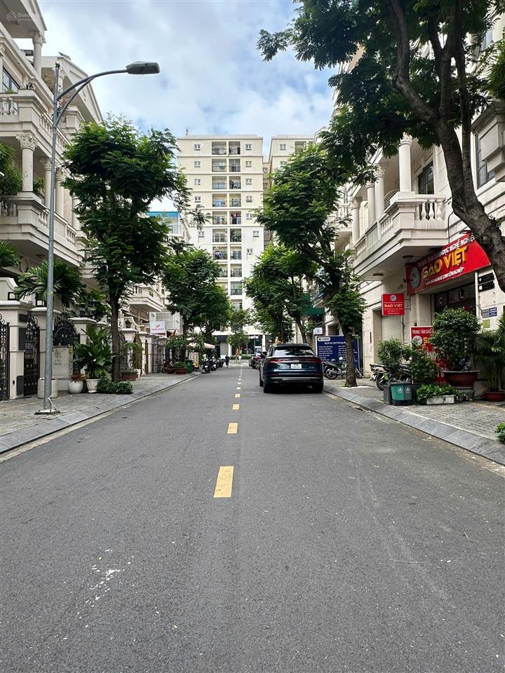 Duy nhất 1 căn nhà phố cityland center hills đường trần thị nghỉ,p.7 đct 40tr/tháng gía 18,5 tỷtl