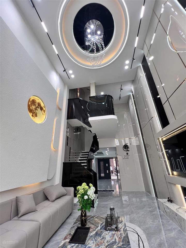 Siêu phẩm 4 tầng full nội thất đường thạnh xuân 25 .q 12 khoảng 7 đồng!