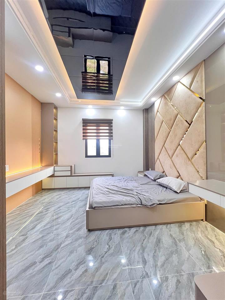 Siêu phẩm 4 tầng full nội thất đường thạnh xuân 25 .q 12 khoảng 7 đồng!