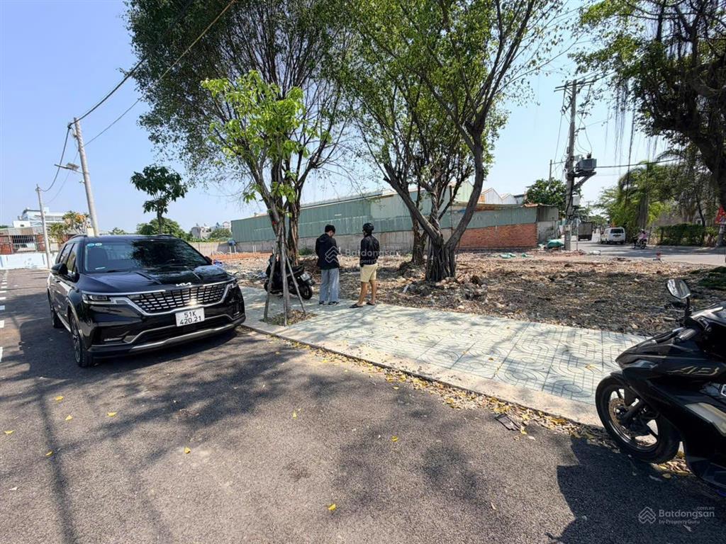 Bán lô ngang gần 5m ngay phường thạnh lộc, đường cực đẹp chỉ nhỉnh hơn 4 đồng