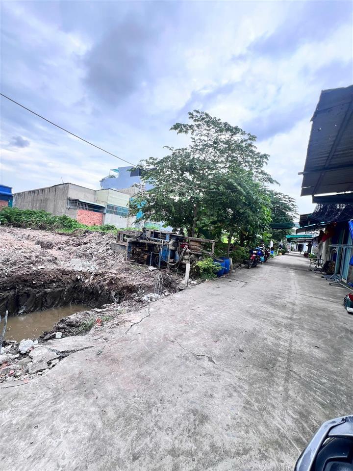 Bán lô đất tô ngọc vân, q12, 4x25m. lộ giới 25m sắp làm!