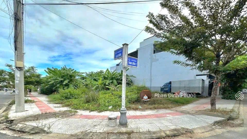 Bán lô góc 2mt la hối và thanh lương 11  ngã 4 đẹp giá tốt nhất hòa xuân