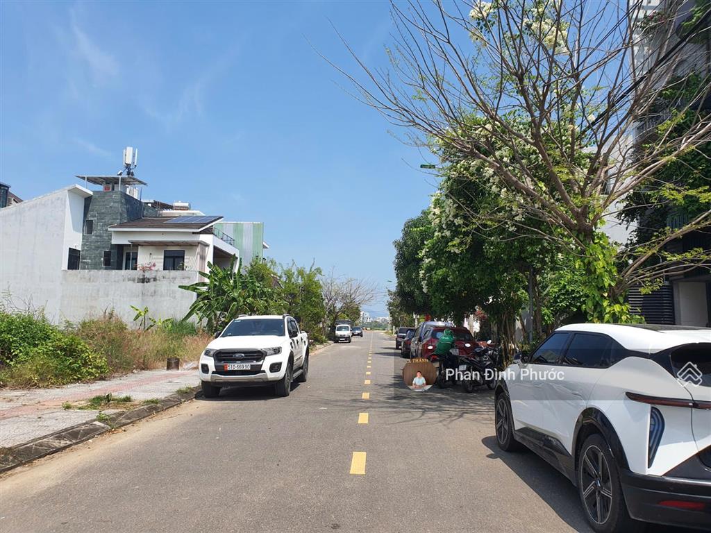 Bán lô đất biệt thự hướng đông nam  đường trung lương 17  đảo vip, hòa xuân