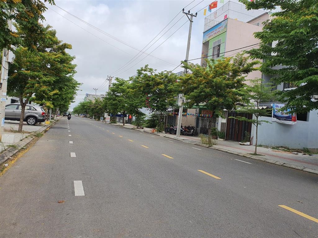 Bán đất đường 10m5 lê quảng chí  hòa xuân