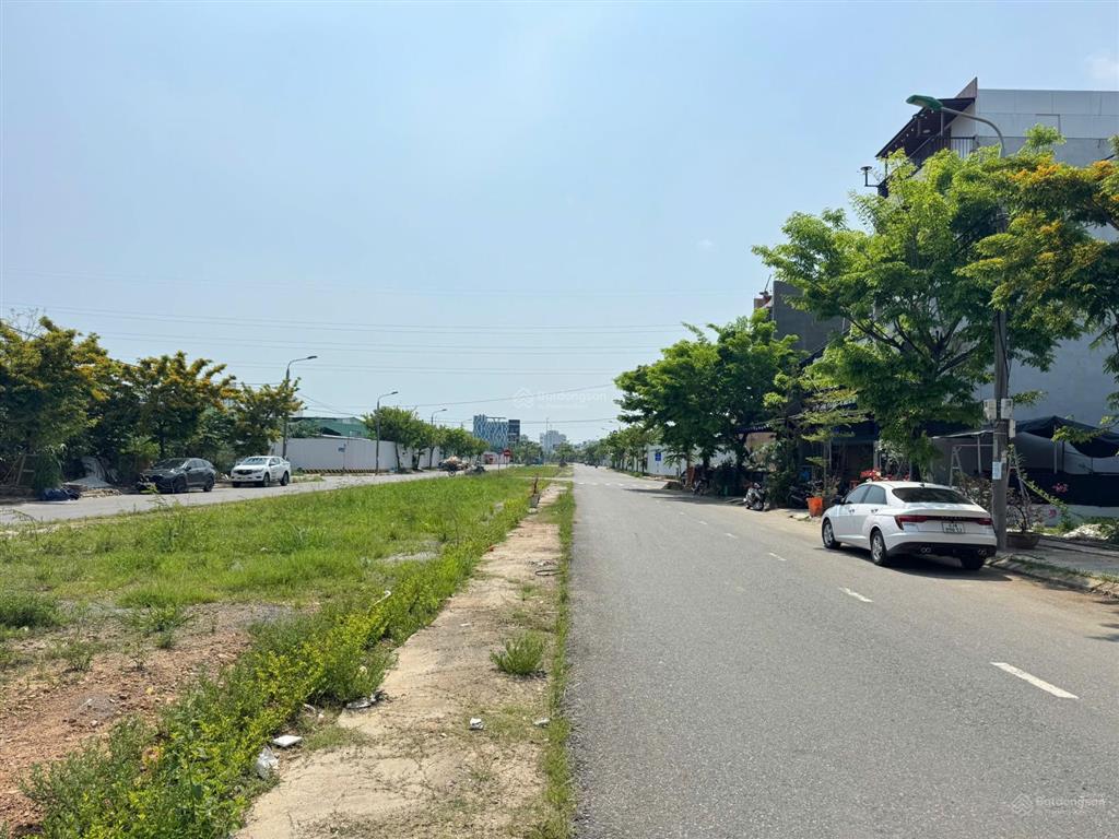 Bán đất diên hồng  đường 2 làn 33m  hòa xuân