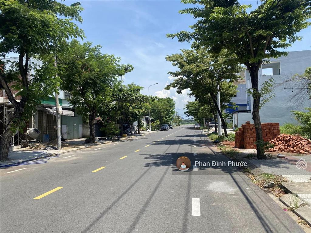 Bán đất bùi trang chước đường 10m5  có nhà c4 / b1.42  hòa xuân