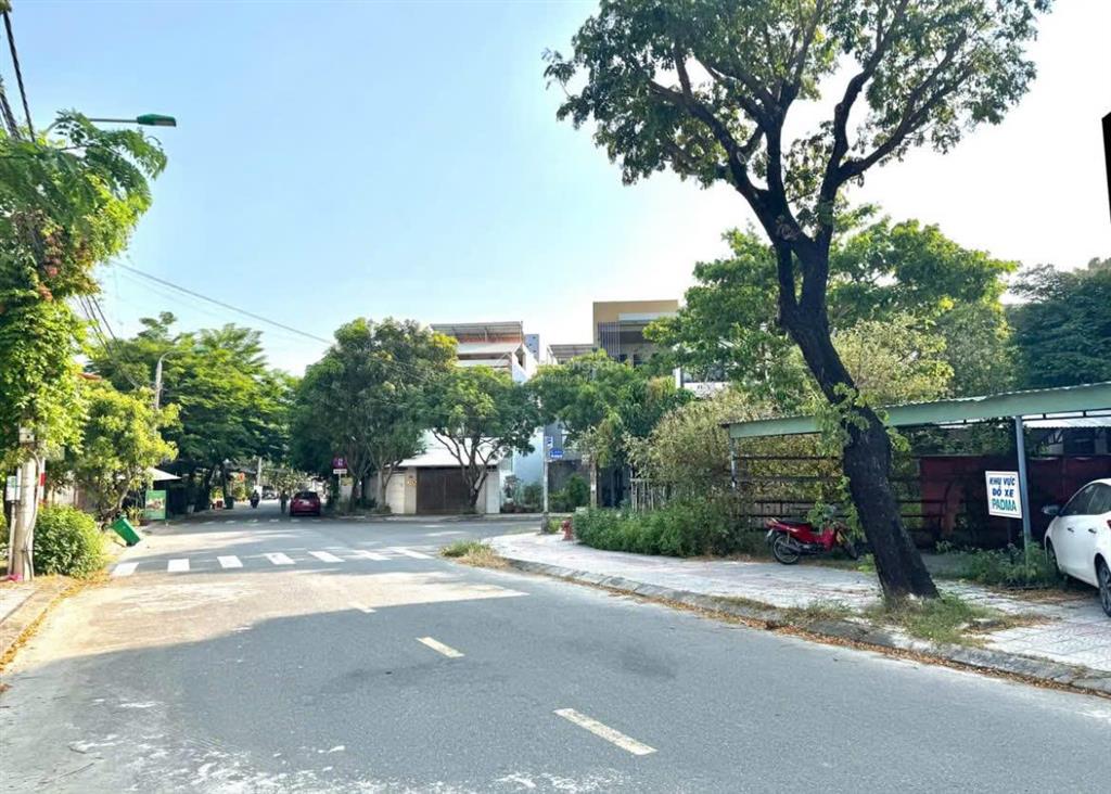 Bán lô góc 2mt khu đảo 1 hòa xuân  góc 2mt đường lê quang hòa và đỗ đăng đệ 207m