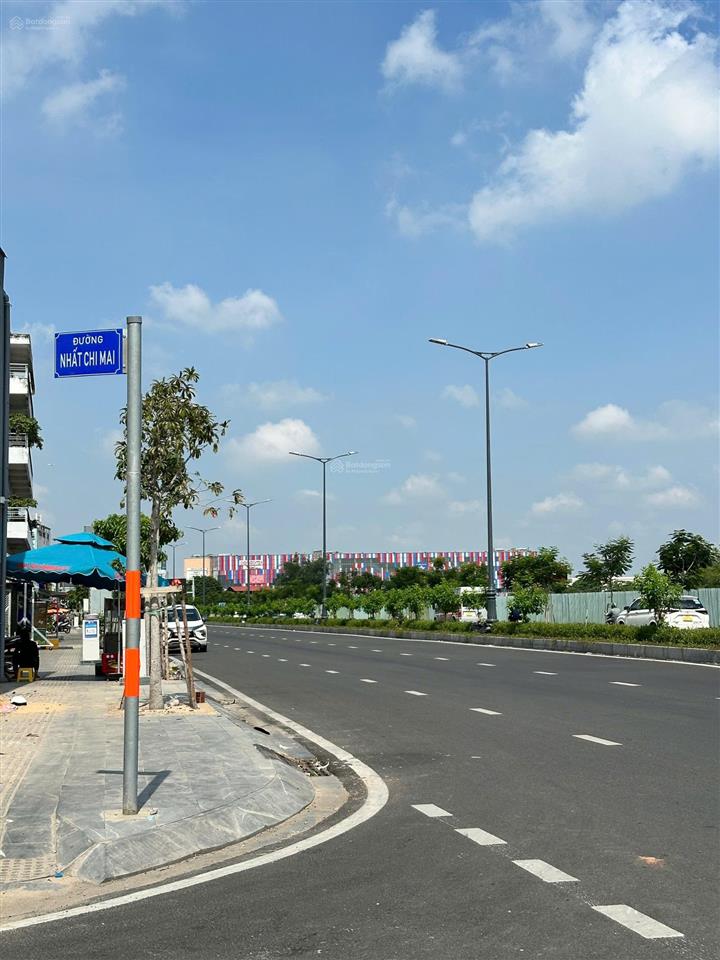 Dt ngang 6m  mt nhất chi mai, nhà ga t3  100m  trệt, lửng, 3 lầu, st. giá chỉ 24 tỷ tl