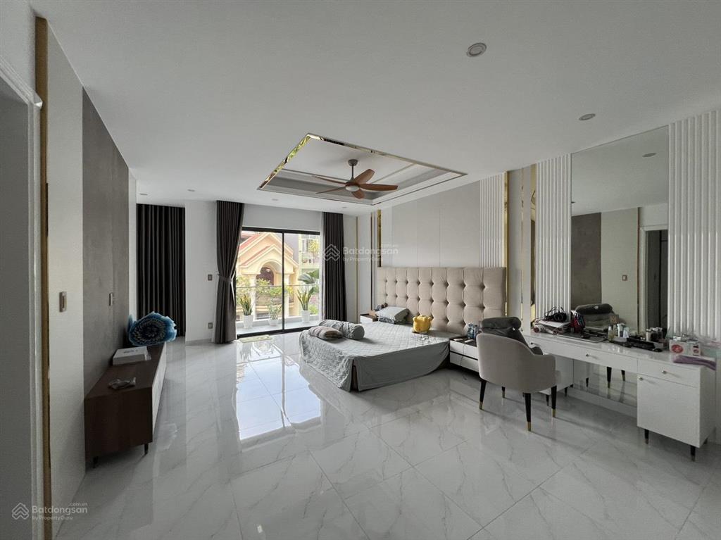 Giảm sốc! mtkd âu cơ {6.6x36m} gần 200m  chỉ 30 tỷ tl ! giá hiếm tân bình