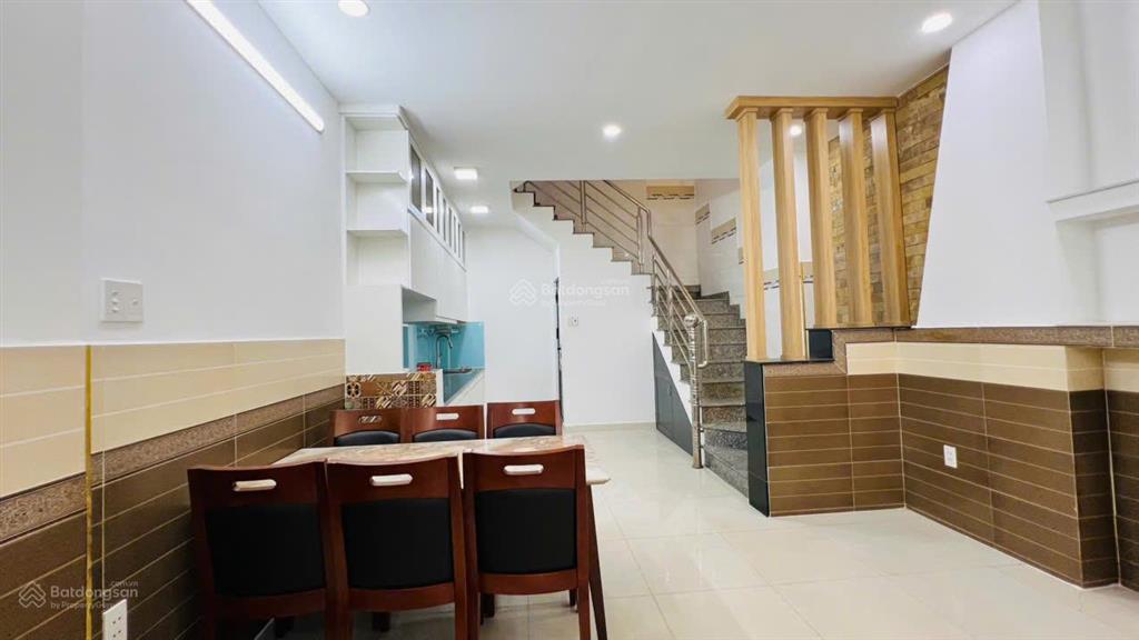 Giảm sốc! mtkd k300  nguyễn minh hoàng (6.3x29m, 175m). chỉ 23 tỷ (đơn giá 130tr/m)