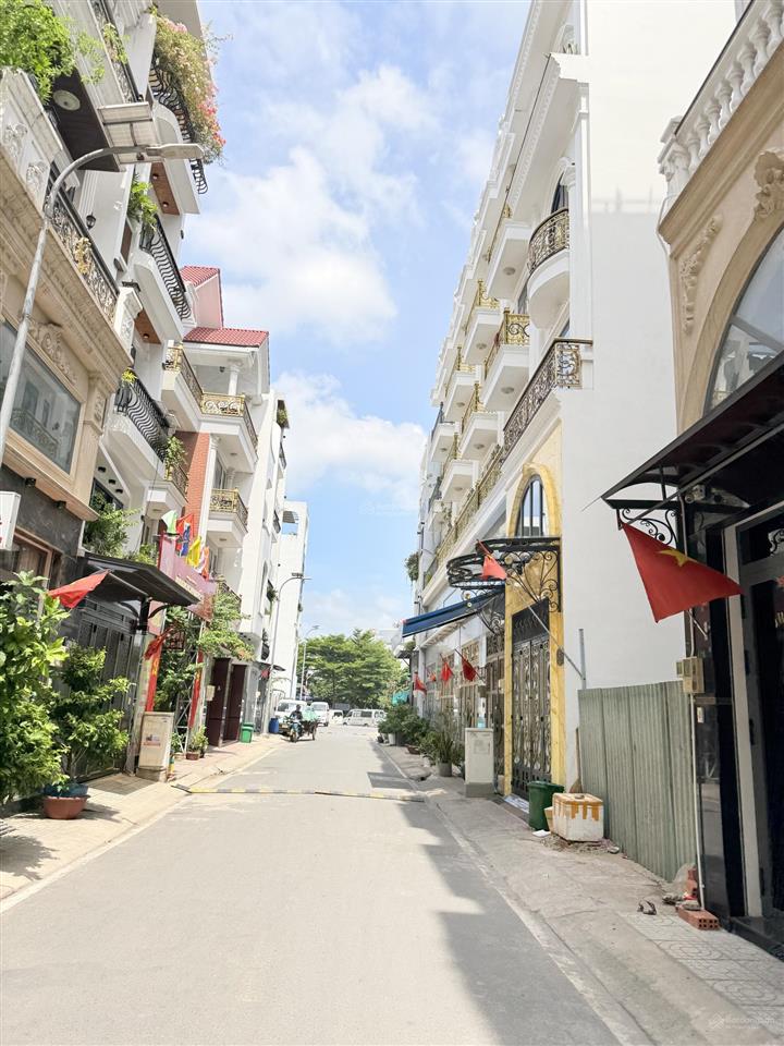 (dòng tiền khủng) căn góc 2mt ngay aeon mall 10x15 (5 tầng, 23p)  hđt 85tr/th. giá chỉ 18,5 tỷ