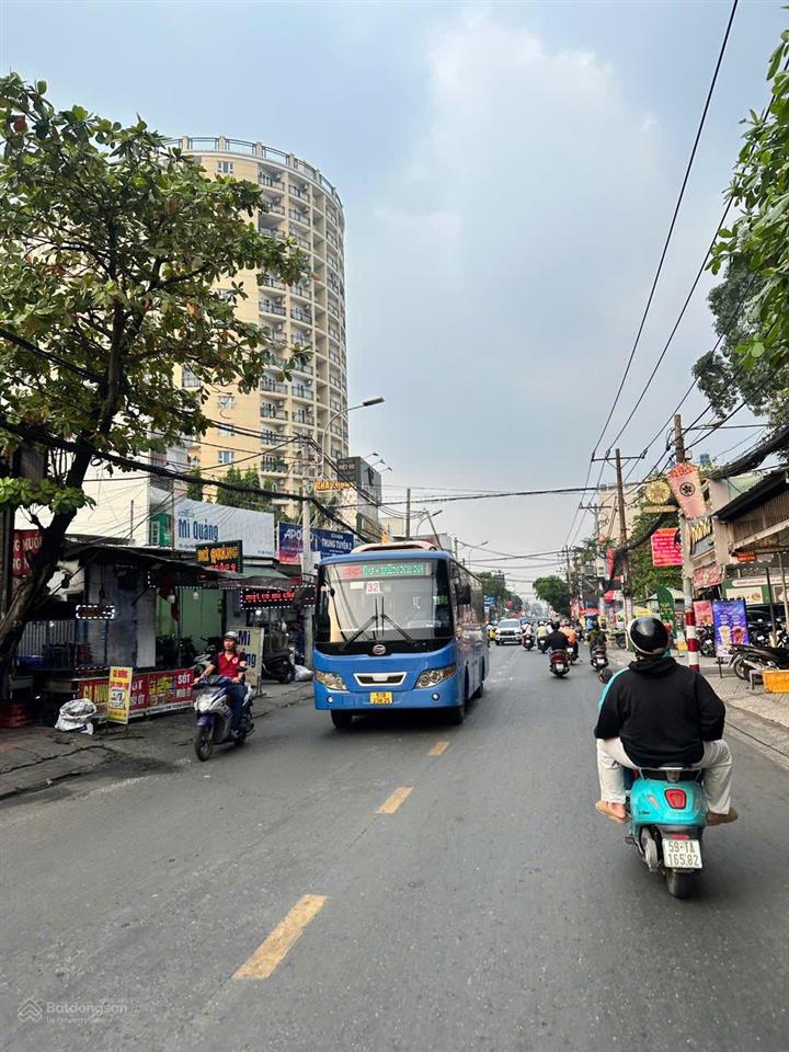 Mtnb kinh doanh ngay dưới chân chung cư phúc yên (81m2, 2 lầu)  3pn. giá 14 tỷ tl