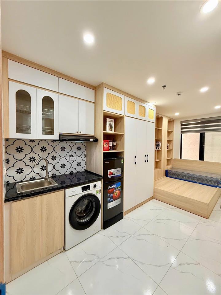 Giảm sốc 700trnguyễn ngọc vũchdv 7 tầng thang máy  16 pkk  vị trí đắc địa trung tâm cầu giấy