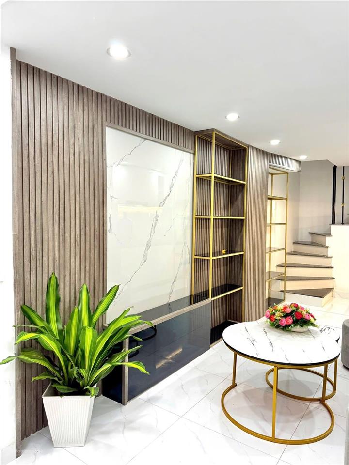 Gấp gấp! siêu phẩm lô góc 5 tầng phố trương định  nhà mới đẹp full nội thất thoáng sáng ở sướng