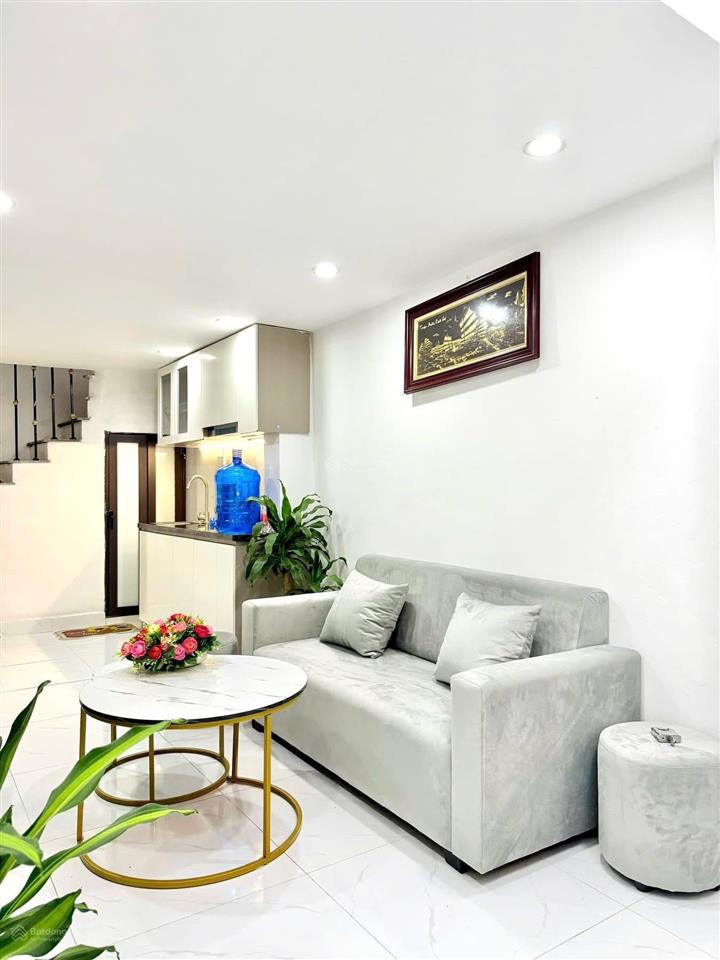 Gấp gấp! siêu phẩm lô góc 5 tầng phố trương định  nhà mới đẹp full nội thất thoáng sáng ở sướng