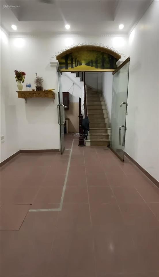 Chính chủ có việc cần thanh khoản sớm trong tháng  nhà dân xây 5 tầng chắc chắn phố khuất duy tiến