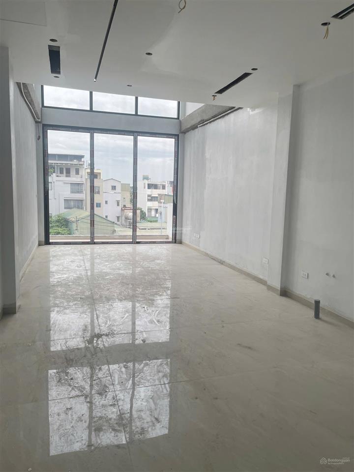 Gấp gấp gấp! siêu phẩm mặt phố ngọc thuỵ  long biên  kết hợp vừa ở vừa kinh doanh siêu đỉnh.