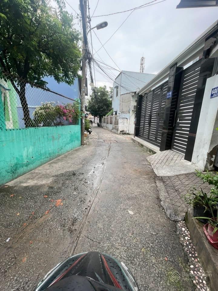 Bán nhà hẻm 5m khu tên lửa, q. bình tân, 5.3x17m, 2.5 tấm, giá 6.8 tỷ