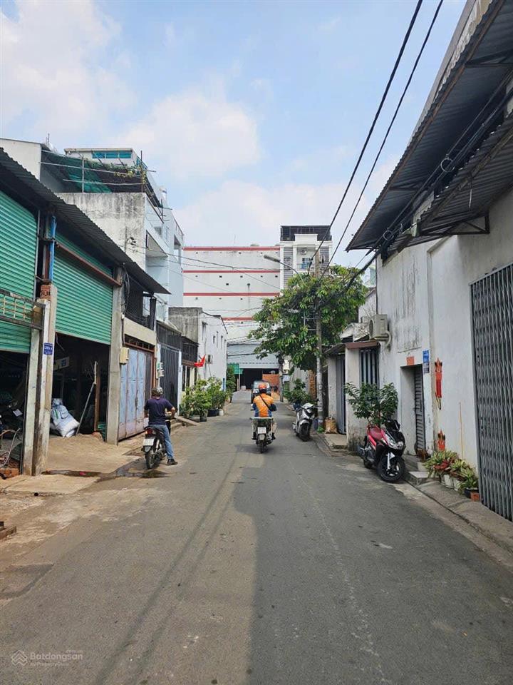 Bán nhà hẻm 879 hương lộ 2, p. bình trị đông a, 4 x 20m, 1 lửng, giá 6.2 tỷ.