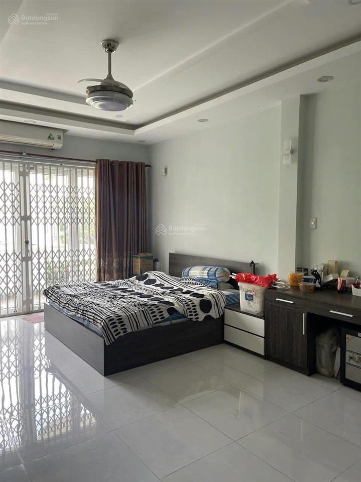 Bán nhà khu tên lửa, mt đường số 30, dt 9 x 20m, 3.5 tấm, giá 27 tỷ.