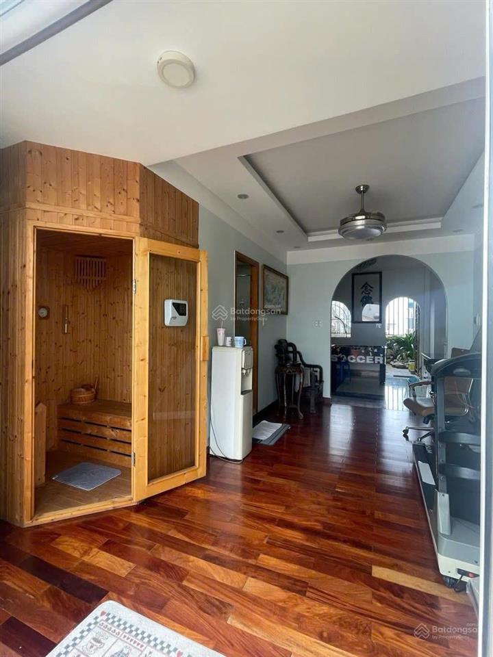 Bán nhà khu tên lửa, mt đường số 30, dt 9 x 20m, 3.5 tấm, giá 27 tỷ.