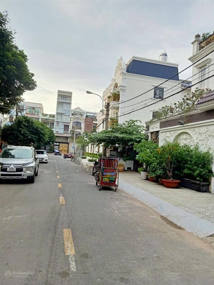 Bán nền biệt thự khu tên lửa, mt đường số 12a, dt 10 x 20m, giá 24 tỷ.