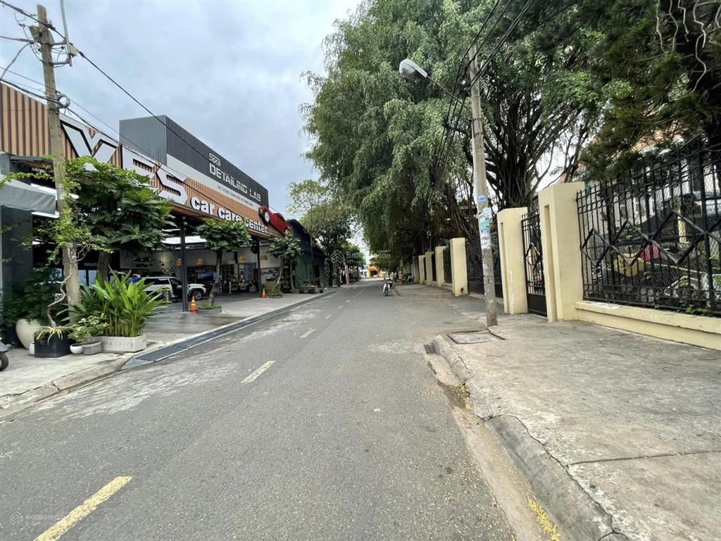 Bán nền biệt thự khu tên lửa, mt đường số 12a, dt 10 x 20m, giá 24 tỷ.
