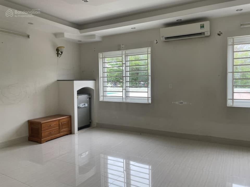 Bán nhà khu tên lửa, góc 2mt đường số 16, dt 12 x 25m, 3 tấm, giá 43 tỷ.