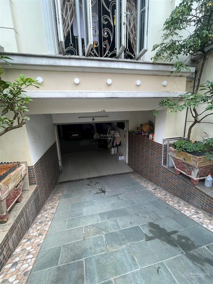 Bán biệt thự khu tên lửa, mt đường số 6a, dt 10 x 20m, 3 tấm + hầm, giá 33 tỷ