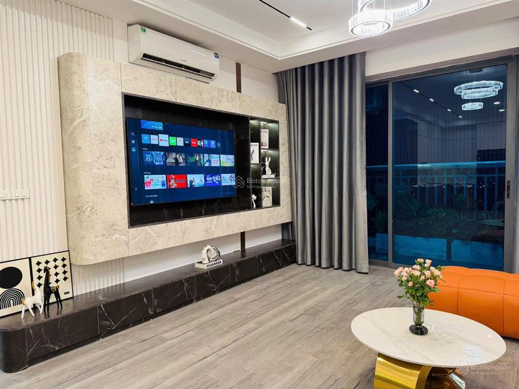 Em chung chuyên dự án capital elite có căn hộ cao cấp 3pn, 2wc, 21 triệu, 127m2 cho thuê