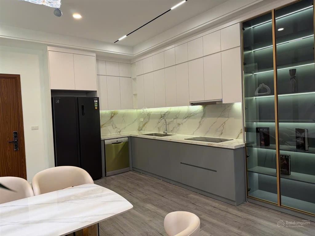 Em chung chuyên dự án capital elite có căn hộ cao cấp 3pn, 2wc, 21 triệu, 127m2 cho thuê