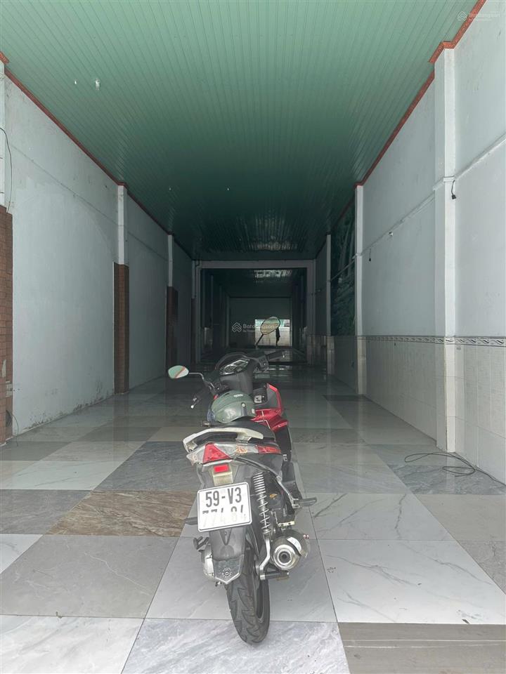 Cho thuê mặt tiền quang trung p8, đối diện đm chợ lớn, dt 5x40m, 200m2, trống suốt, giá 30tr/th