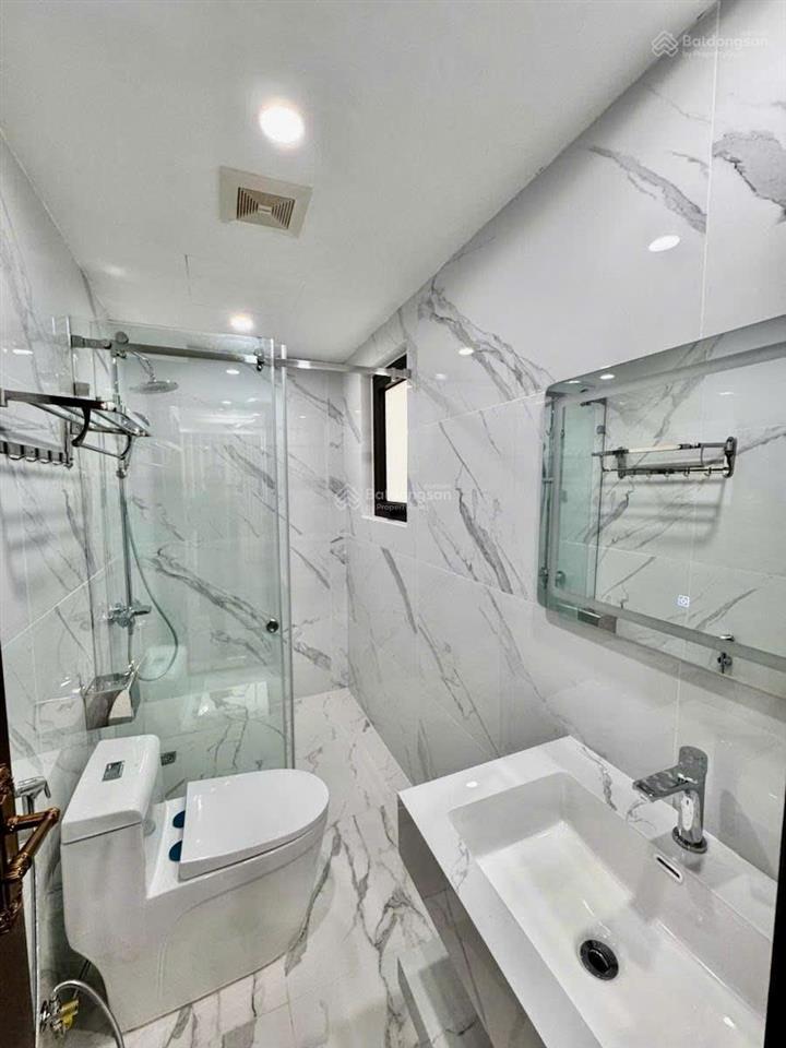 Bay nhanh! lô góc 3 mặt thoáng, gara ô tô, thang máy phố nguyễn chánh,cầu giấy 55m2*6t. giá 23,5 tỷ