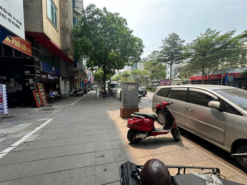 Hot! mặt phố trung kính to,cầu giấy vỉa hè rộng, 2 mặt tiền, kinh doanh đa dạng 60m2*6t. giá 40 tỷ