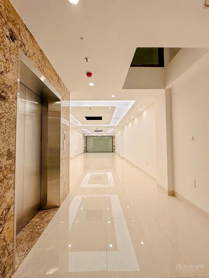 Tòa nhà building nguyễn chánh,cầu giấy 80m2*8t thang máy,kinh doanh,ngõ ô tô tránh,vỉa hè.giá 38 tỷ