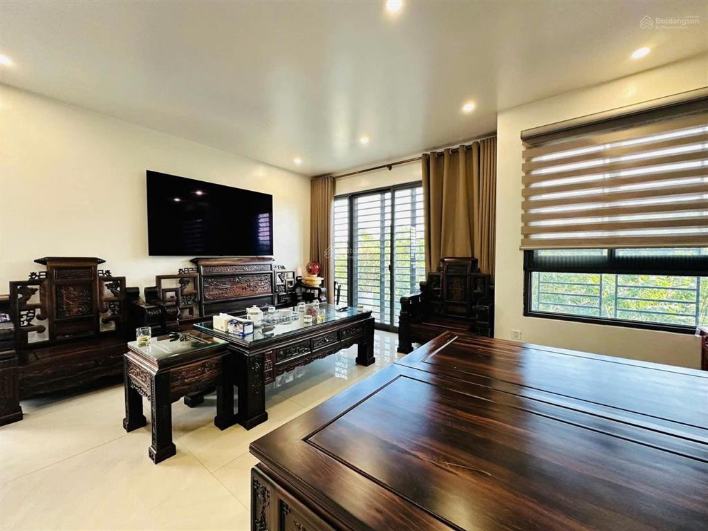 Cực hot! p/lô trung yên,cầu giấy 100m2*6t vỉa hè rộng, ngõ ô tô tránh, kinh doanh đa dạng.giá 47 tỷ