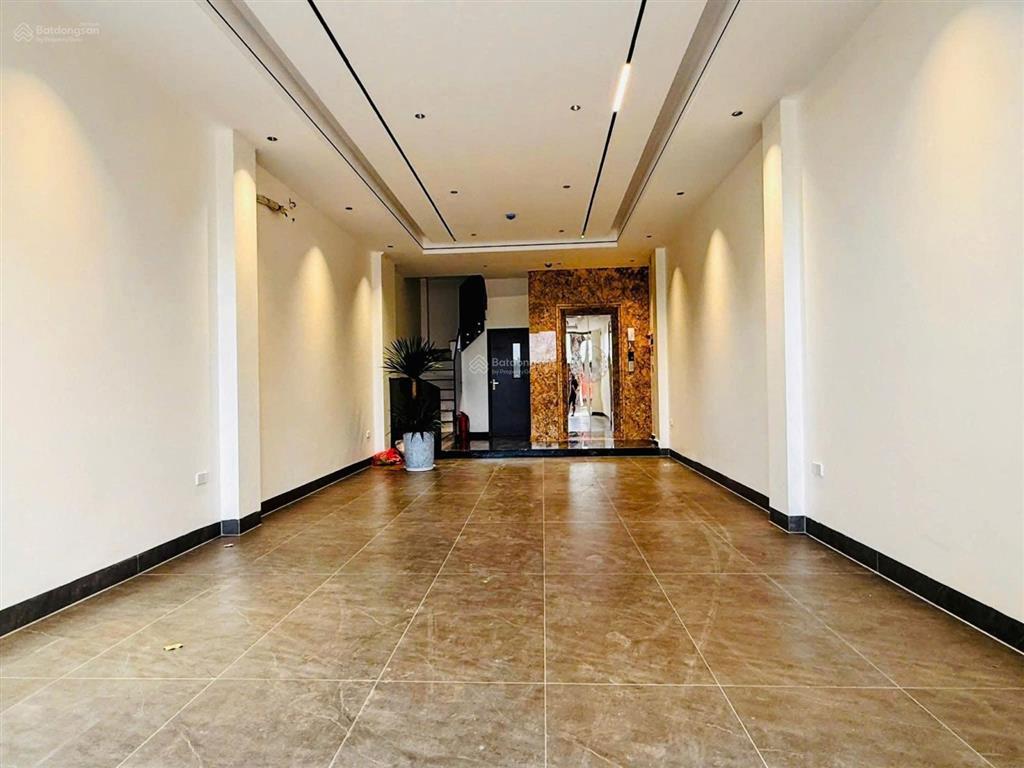 Hiếm! p/lô phố trần duy hưng,cầu giấy 70m2*8t thang máy,kinh doanh,ngõ thông ô tô tránh. giá 30 tỷ