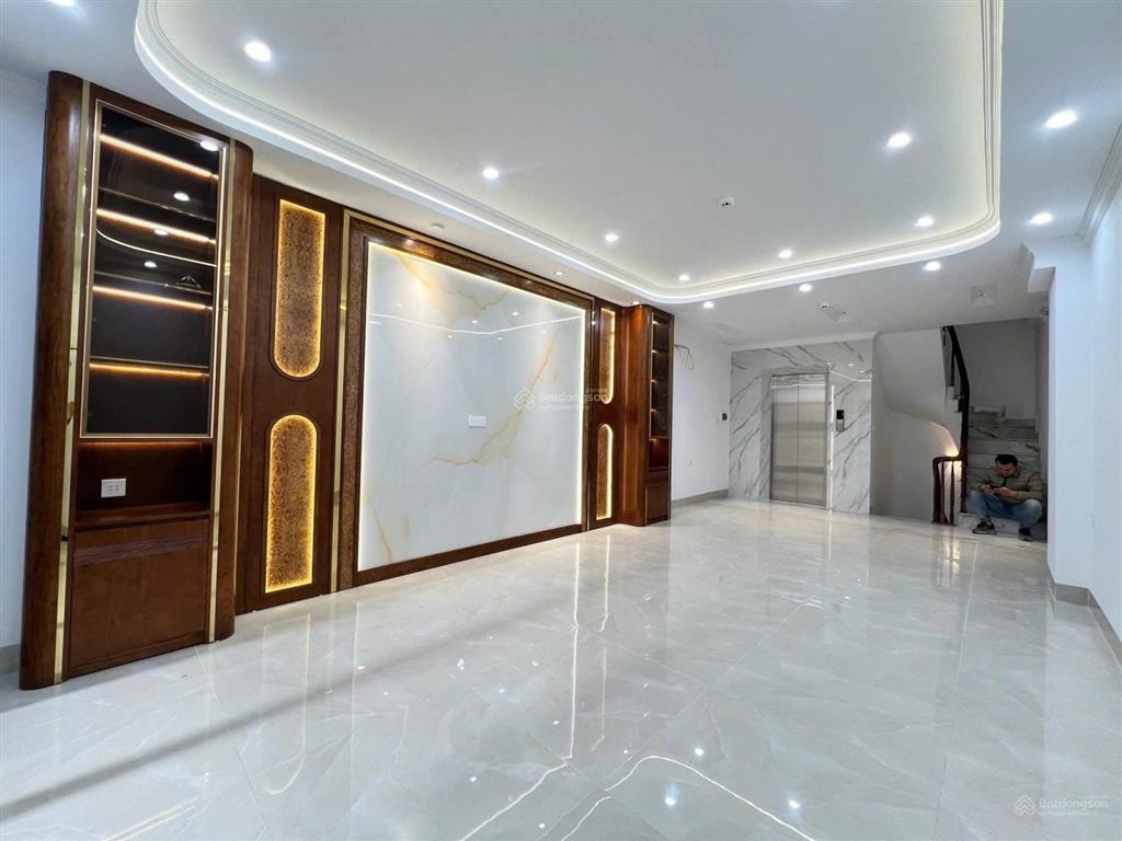 Hiếm! phân lô cán bộ phố hạ yên quyết,cầu giấy 40m2*7t thang máy, ô tô gần,ở được ngay. giá 13.2 tỷ