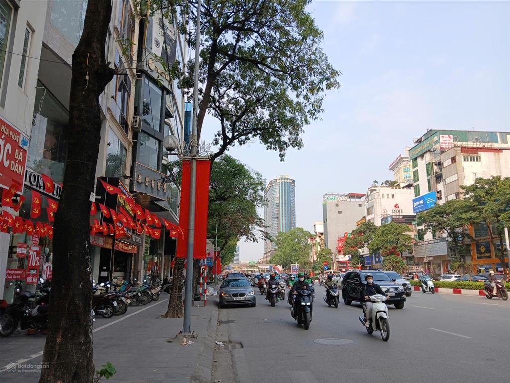 Hiếm có! lô góc phố trần duy hưng, cầu giấy 50m2*6t,mt8m thang máy, ô tô gần ở được ngay. giá 13 tỷ