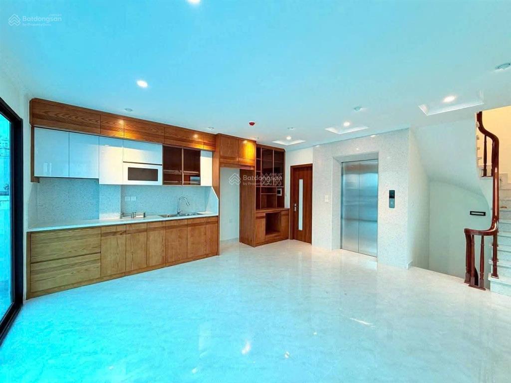 Hiếm có! lô góc phố trần duy hưng, cầu giấy 50m2*6t,mt8m thang máy, ô tô gần ở được ngay. giá 13 tỷ