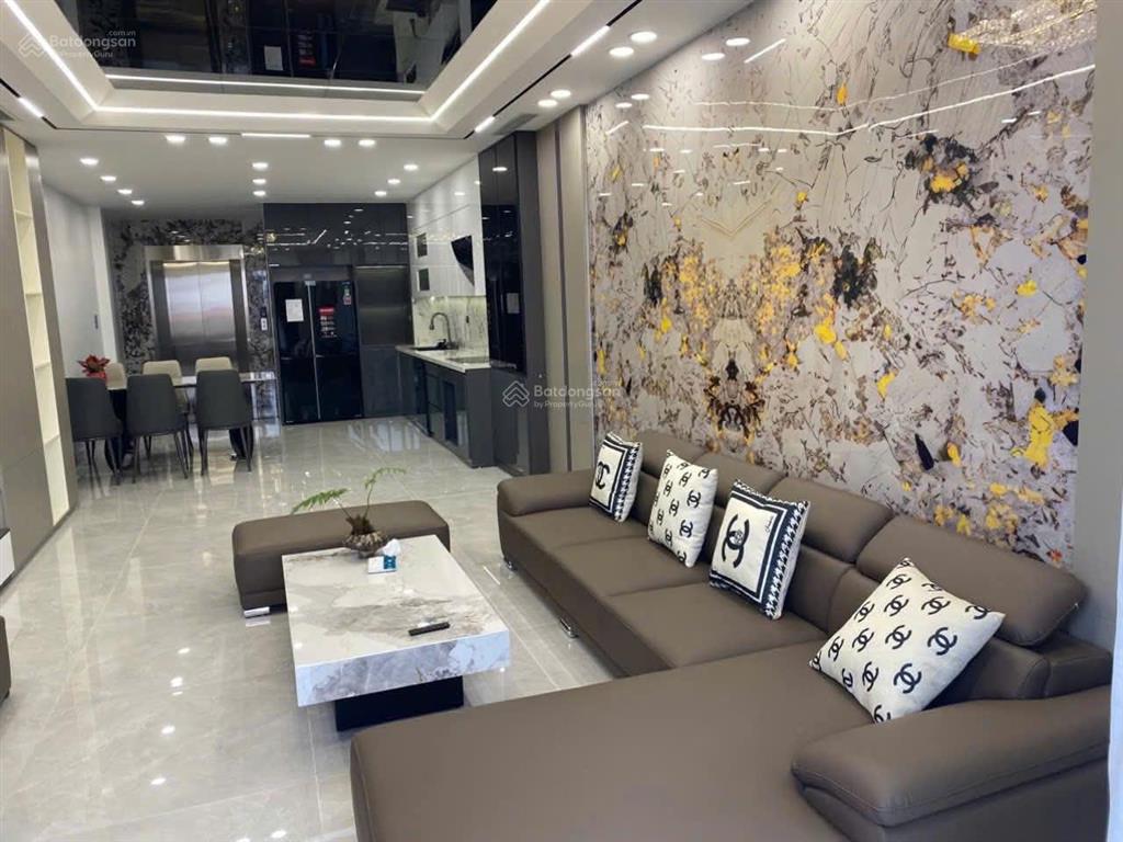 Cực hiếm! p/lô trung kính,cầu giấy 60m2*5t gara oto, 2 thoáng, kinh doanh, full nội thất. giá 21 tỷ