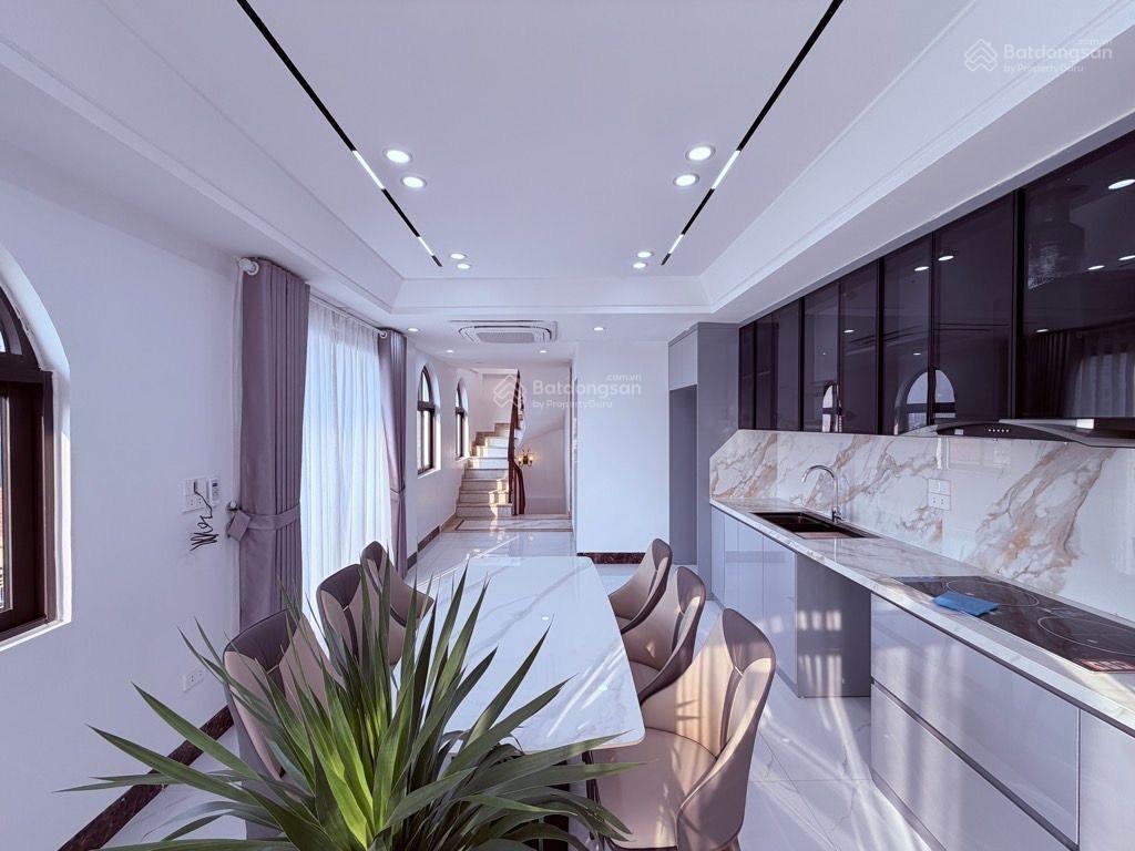 Hoa hậu sài đồng  thiết kế hiện đại  7 tầng thang máy  full nội thất  lô góc  ngõ thông