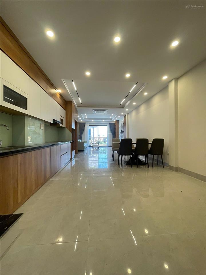 Thạch bàn 57,6m 6 tầng thang máy vỉa hè ô tô tránh full nội thất
