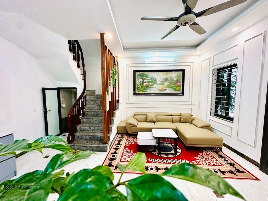 Vị trí đẹp  thông số đẹp  ô tô đỗ cổng  cách phố ô tô tránh 15m  gần trường học