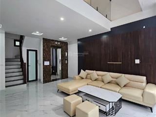 Siêu phẩm thang máy  full nội thất  3 bước ô tô tránh.