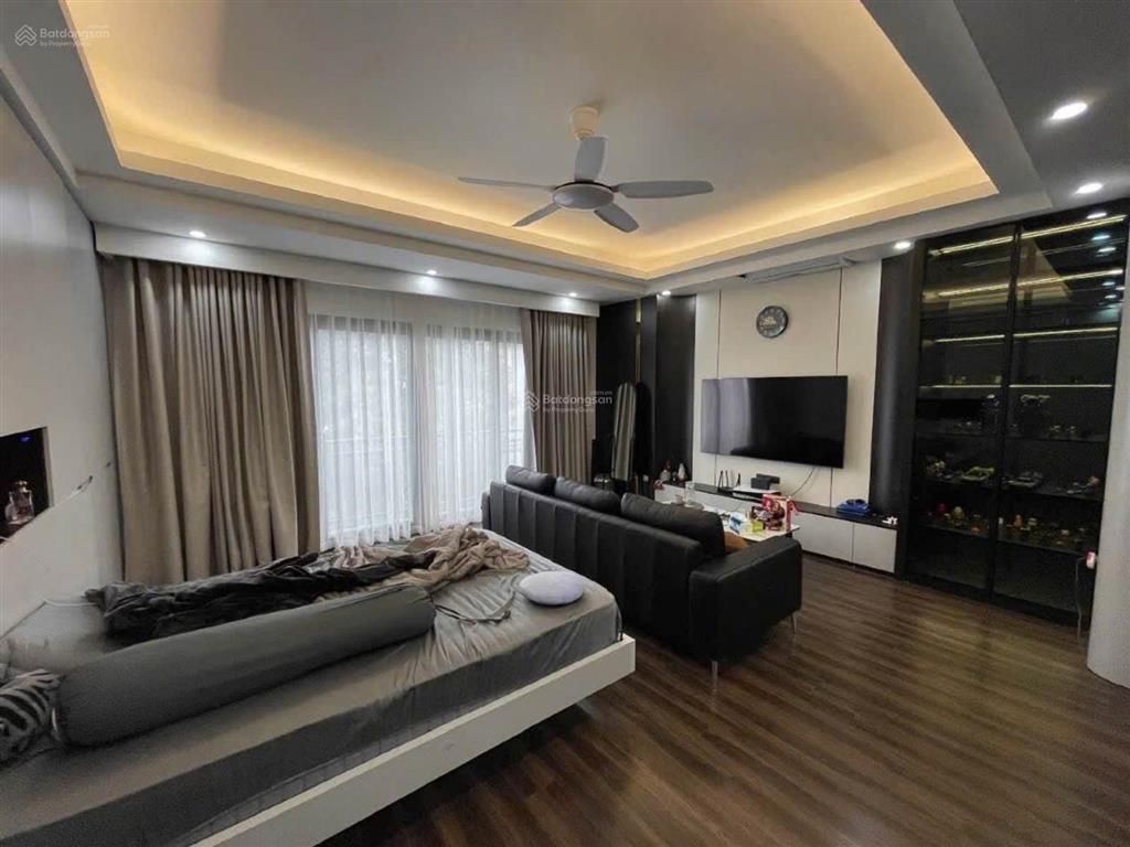 Toà nhà phúc lợi ô tô vỉa hè thang máy kinh doanh đỉnh