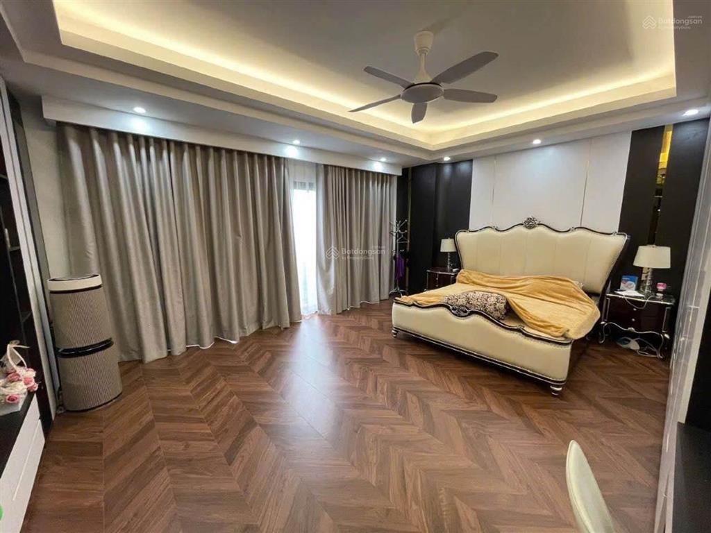 Toà nhà phúc lợi ô tô vỉa hè thang máy kinh doanh đỉnh