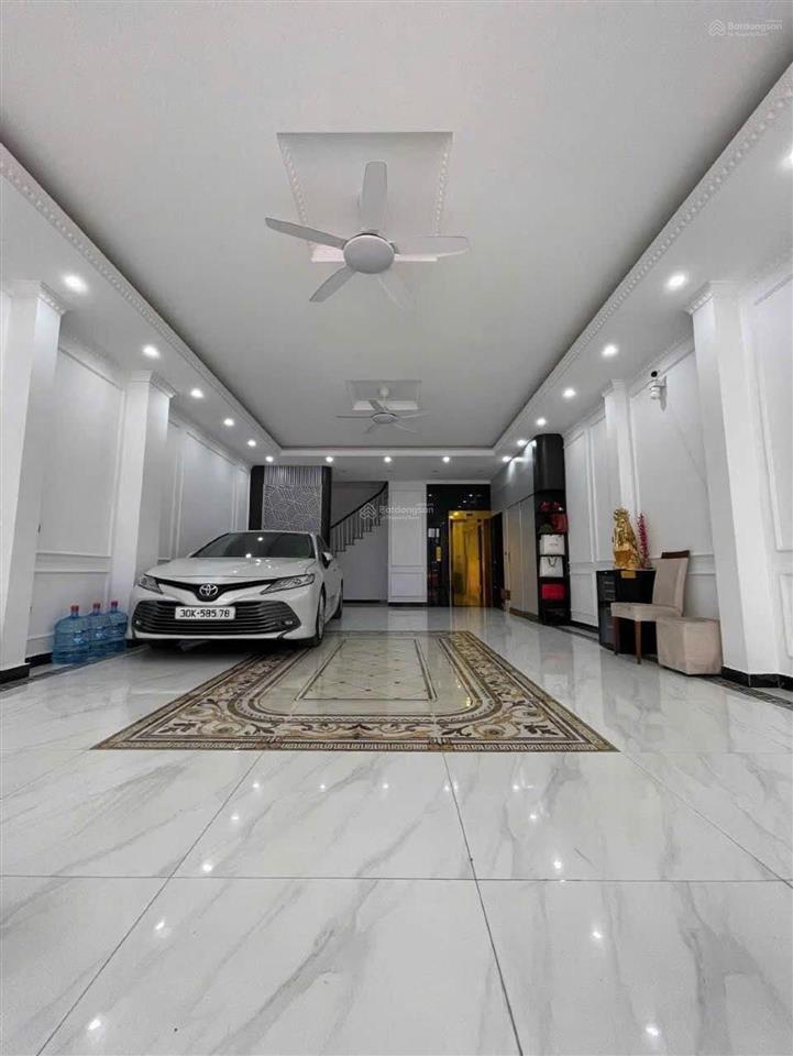 Toà nhà phúc lợi ô tô vỉa hè thang máy kinh doanh đỉnh